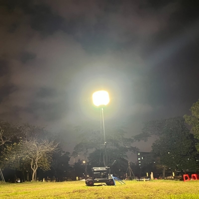 Torre de Luz de Trabalho com Balão LED de Iluminação de 360 graus e Configuração Fácil para Canteiro de Obras